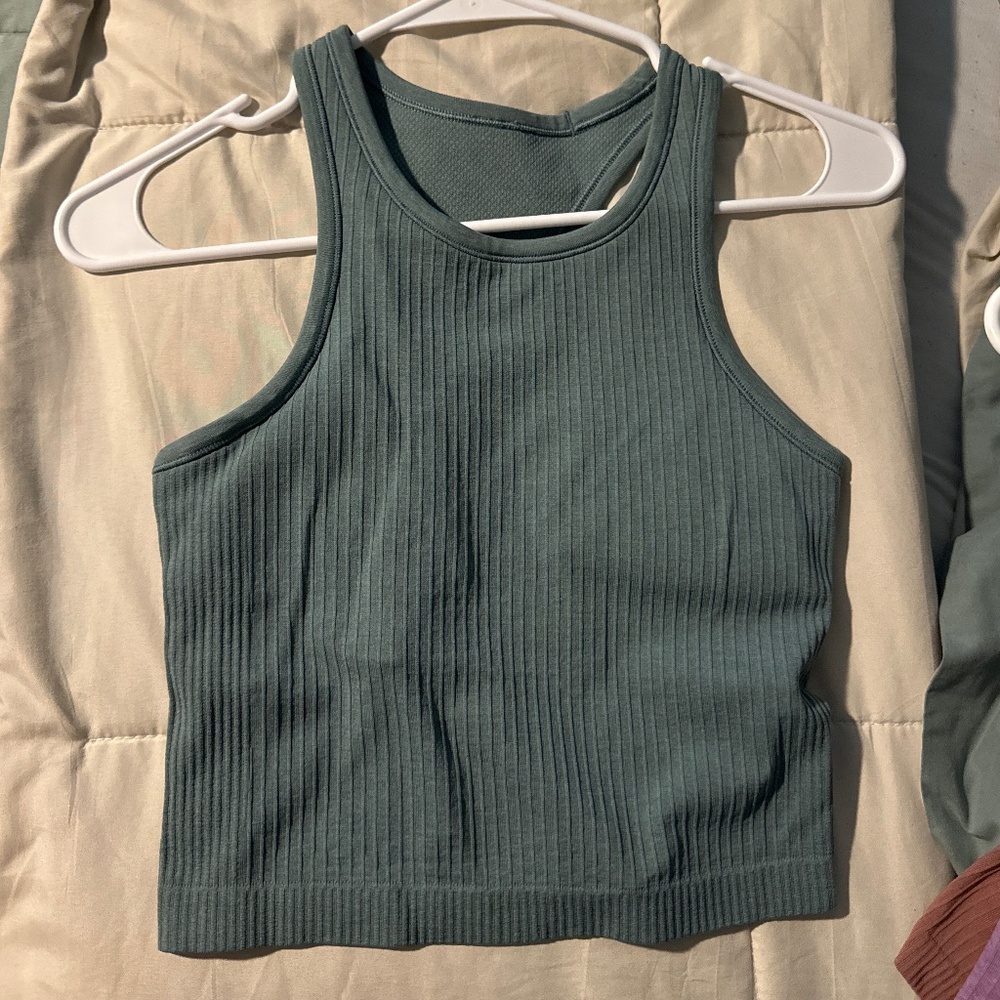 LULULEMON EBB TO STREET CROPPED RACERBACK TANK - Picture 1 of 2